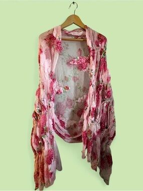 Vintage Pink Floral Shawl